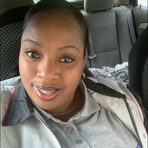 Meet your Posher, Tiffany